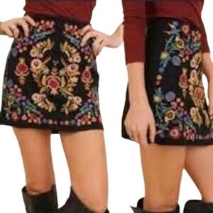 Umgee‎ Women’s Floral Embroidered Boho Mini Skirt Size S
